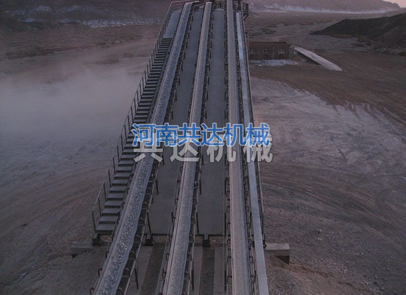 公司承建的礦石破碎、篩分、輸送生產(chǎn)線